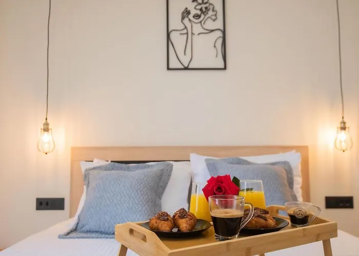 Calliope's Rhodes Comfort Apartment *